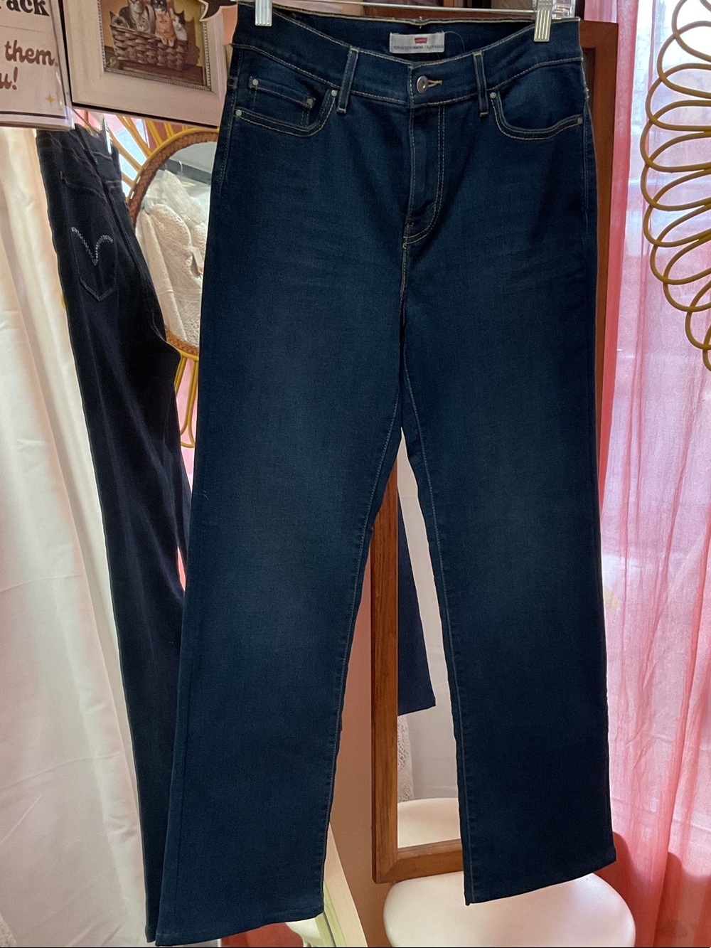 Levi’s 521 Bootcut Perfectly Slimming Jeans Size 10